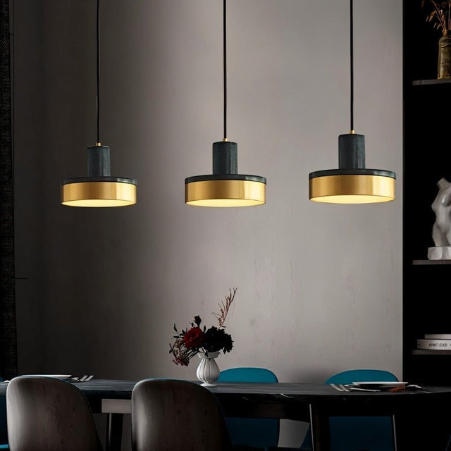 Konigs Pendant Light