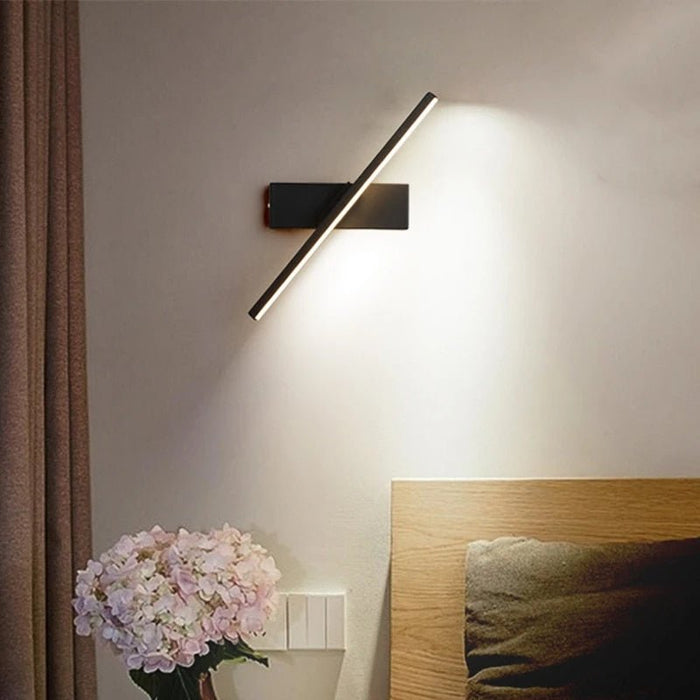 Livia Wall Lamp