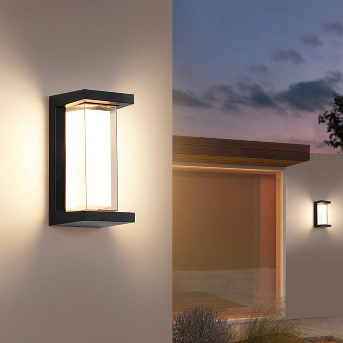 Emil Outdoor Wall Lamp