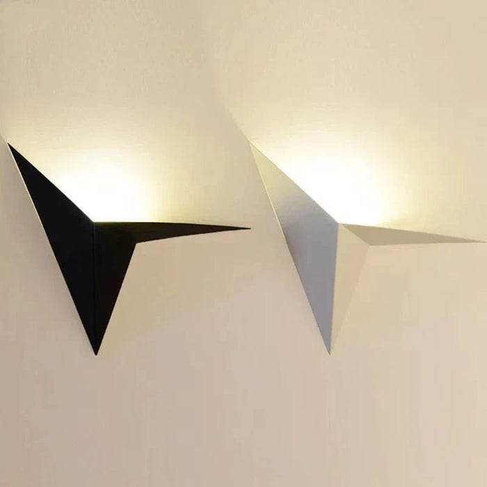 Elio Wall Lamp