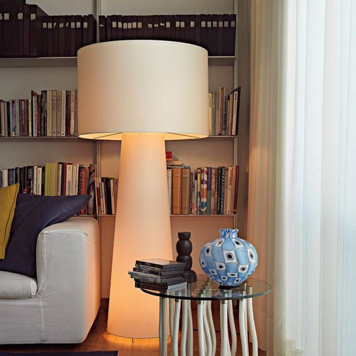 Isla Floor Lamp