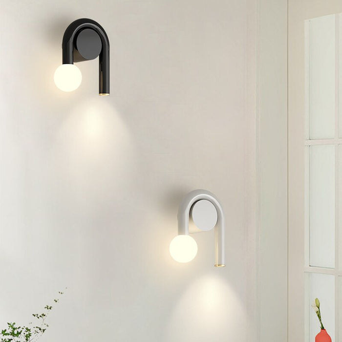 Lysandra Wall Lamp