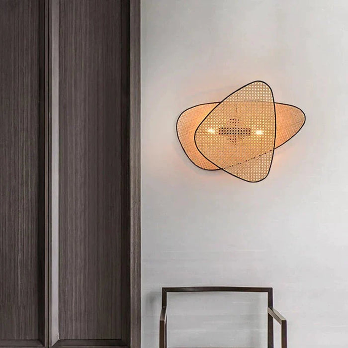 Zahra Wall Lamp